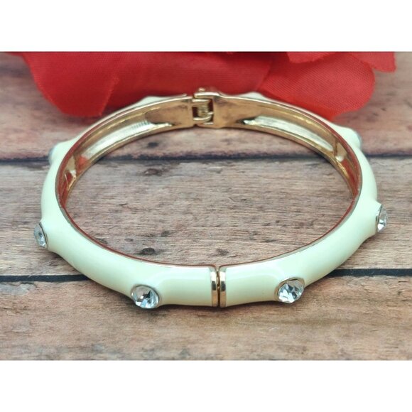 Premier Designs Hinged Bangle CREME BRULEE 7.5" Gold Tone Crystals White Enamel - Picture 7 of 12